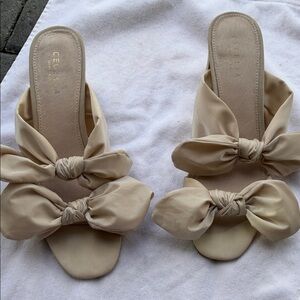 Cecelia New York Tan Bow Slide Sandals
